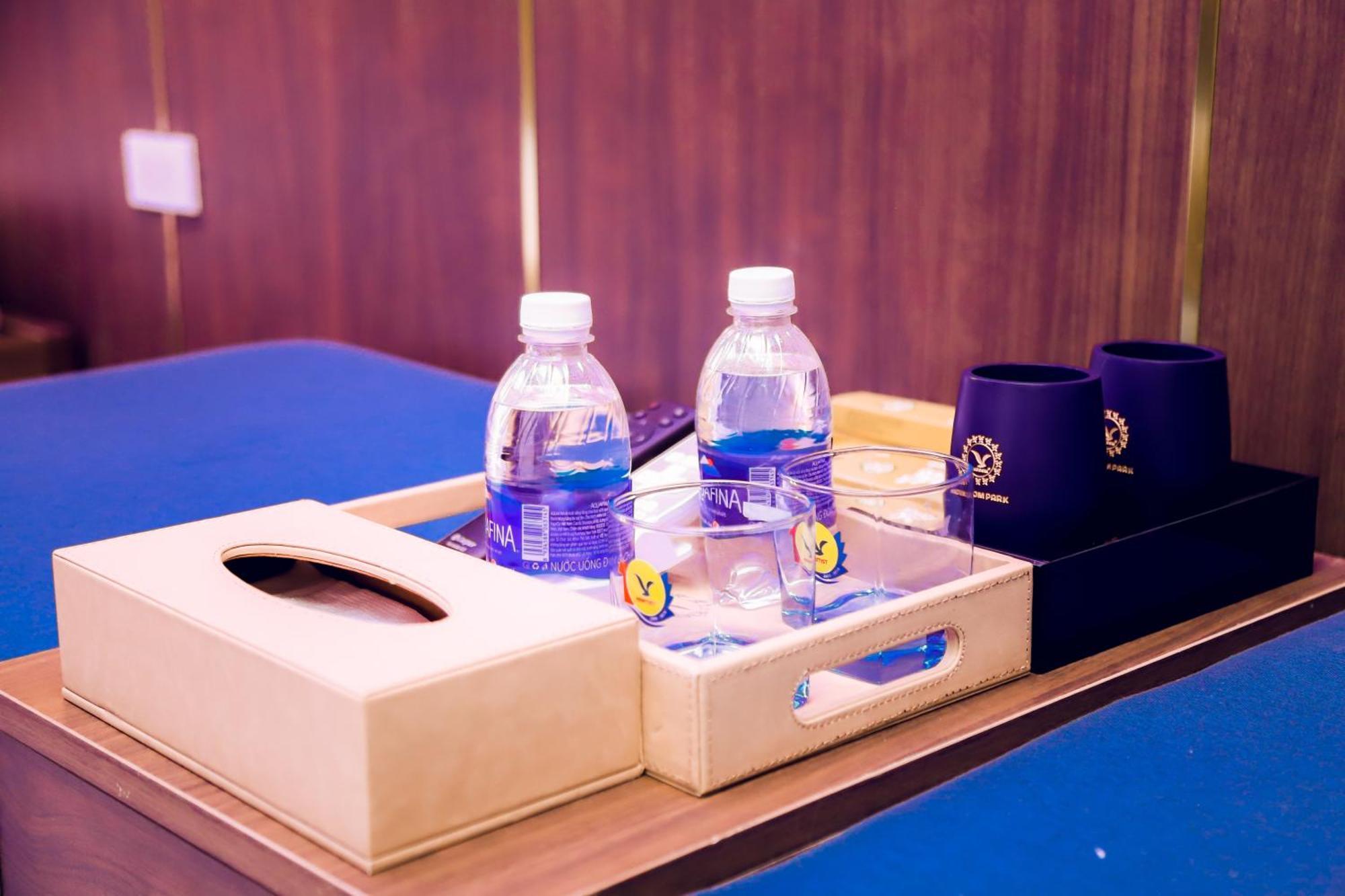ホテル Meddom Park Cao Phong エクステリア 写真