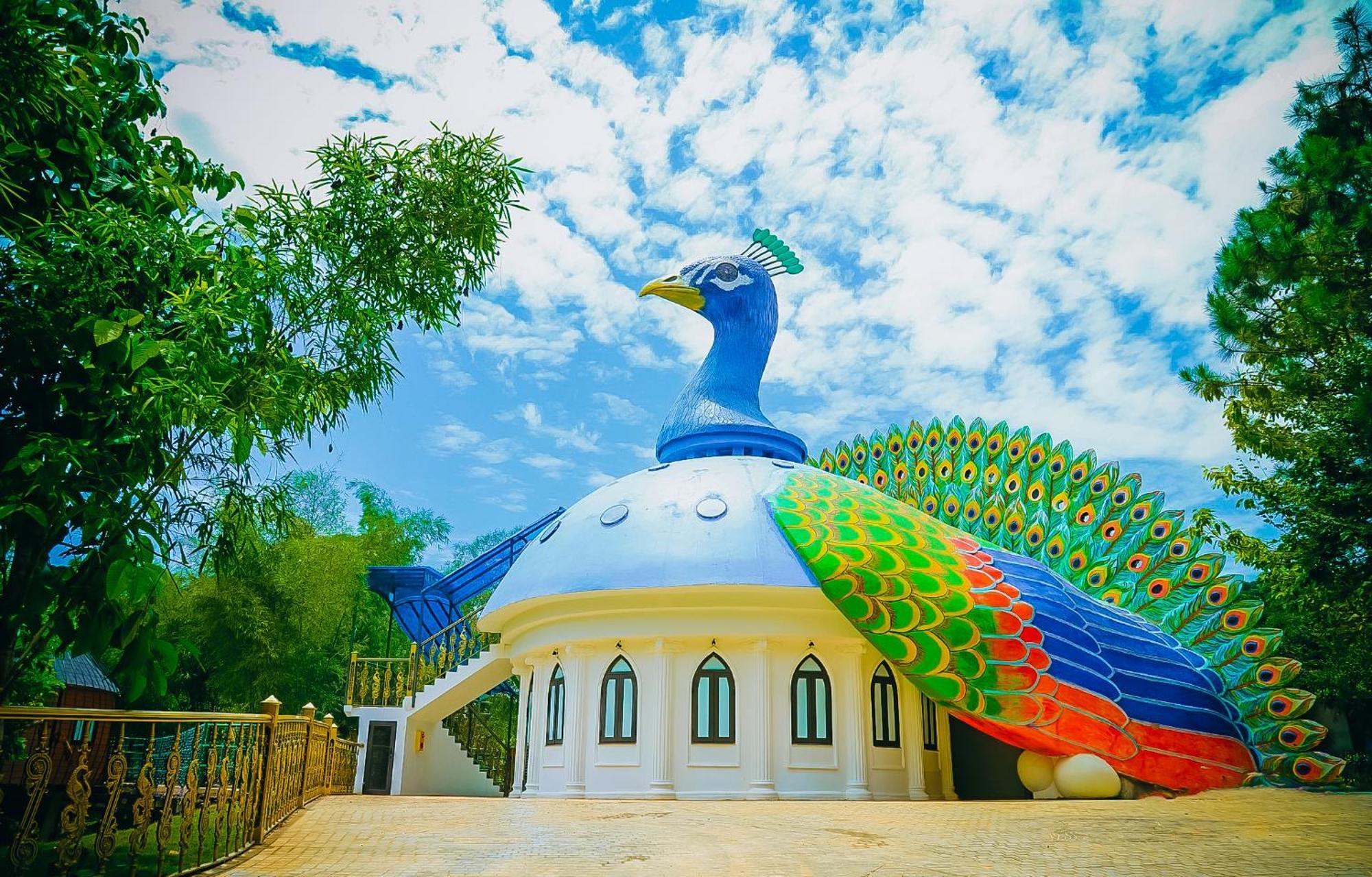 ホテル Meddom Park Cao Phong エクステリア 写真